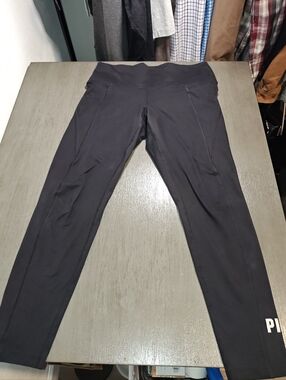 PINK Victoria's Secret Black Performance Leggings